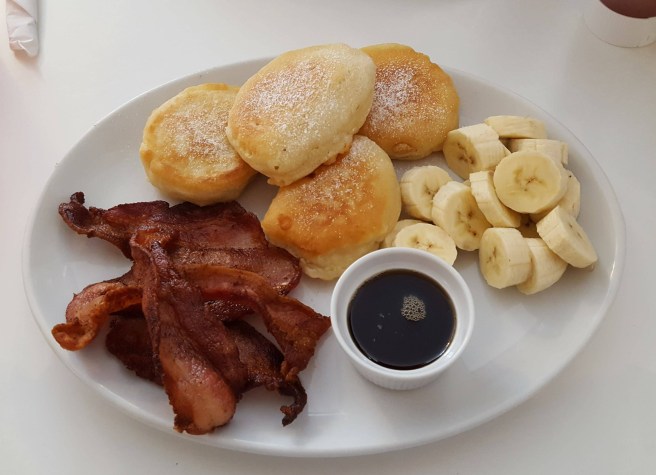 30073854_10215336442910503_269214253_o